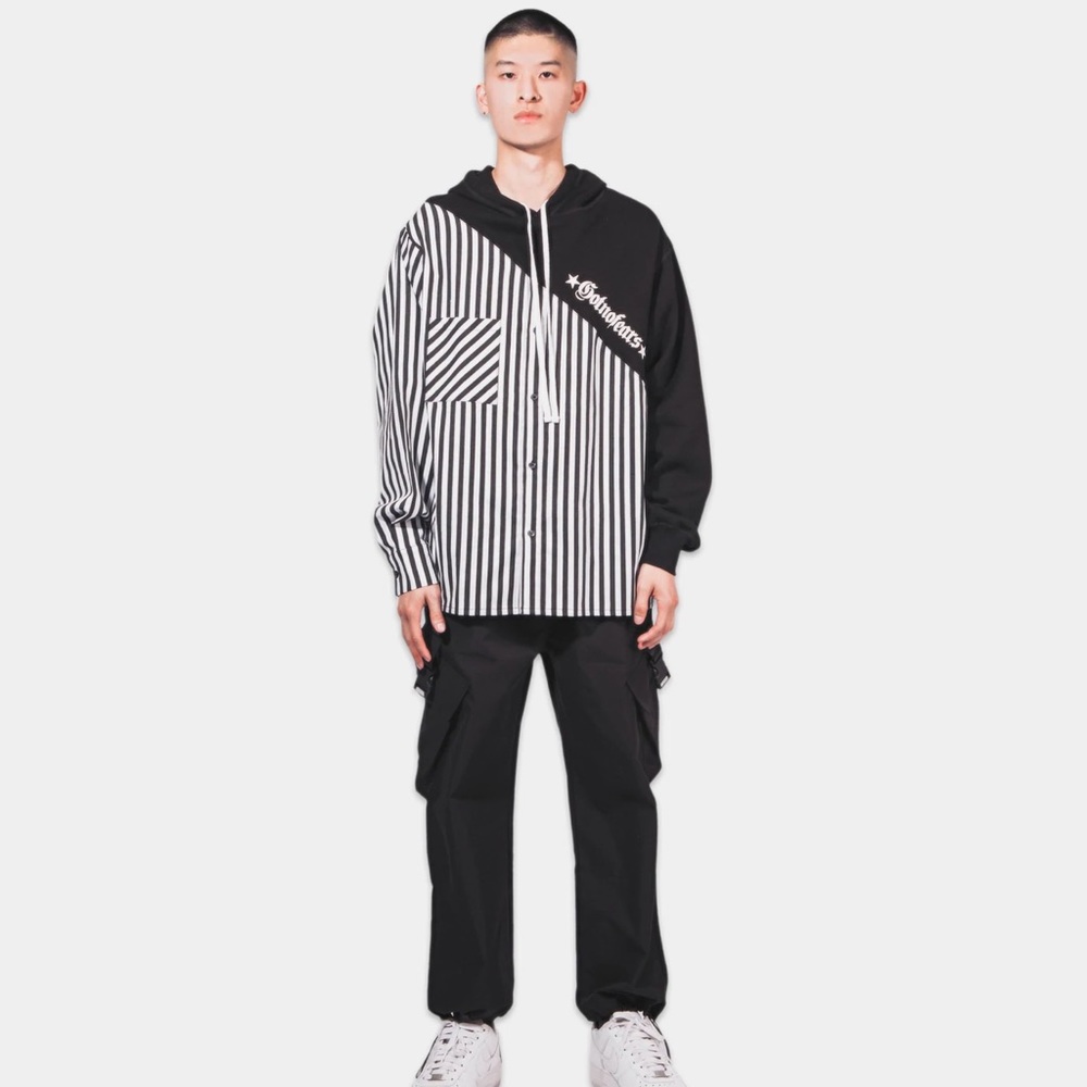 GOT NO FEARS
BLACK & WHITE HOODIE